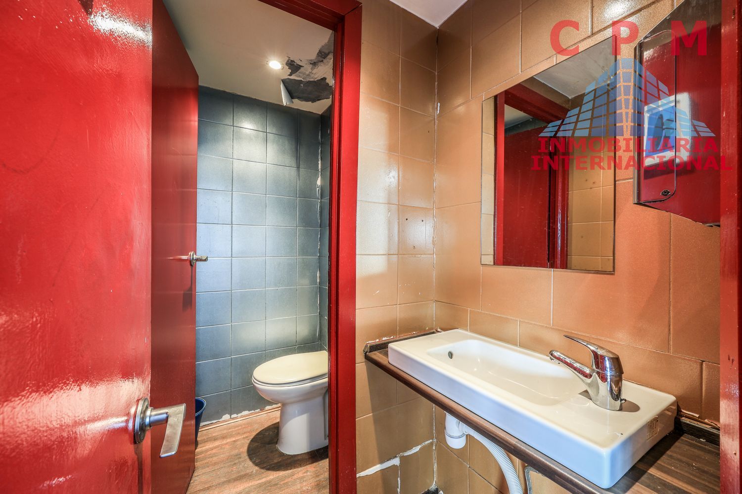 local-y-naves en madrid · puente-de-vallecas 219000€
