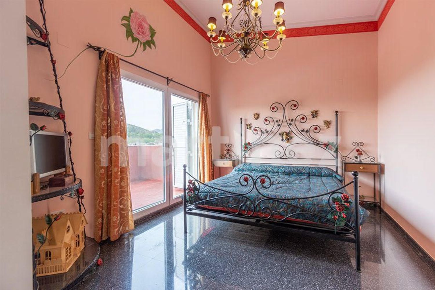 casa-o-chalet-independiente en petrer ·  750000€