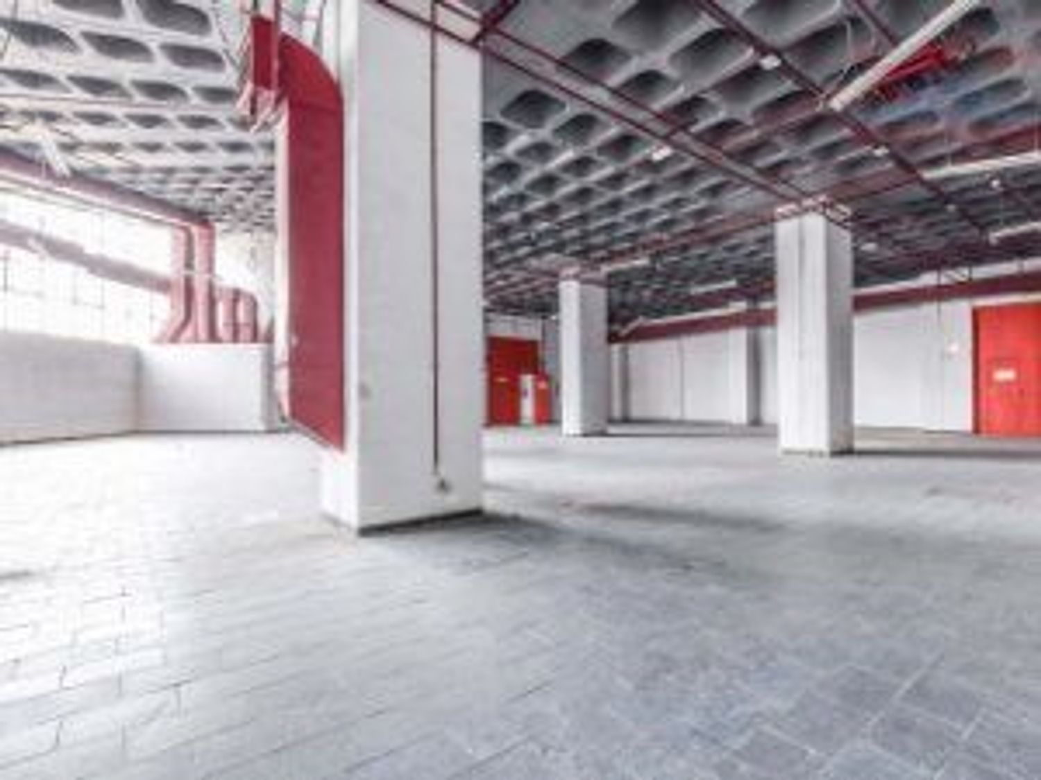local-y-naves en madrid · hortaleza 1050000€
