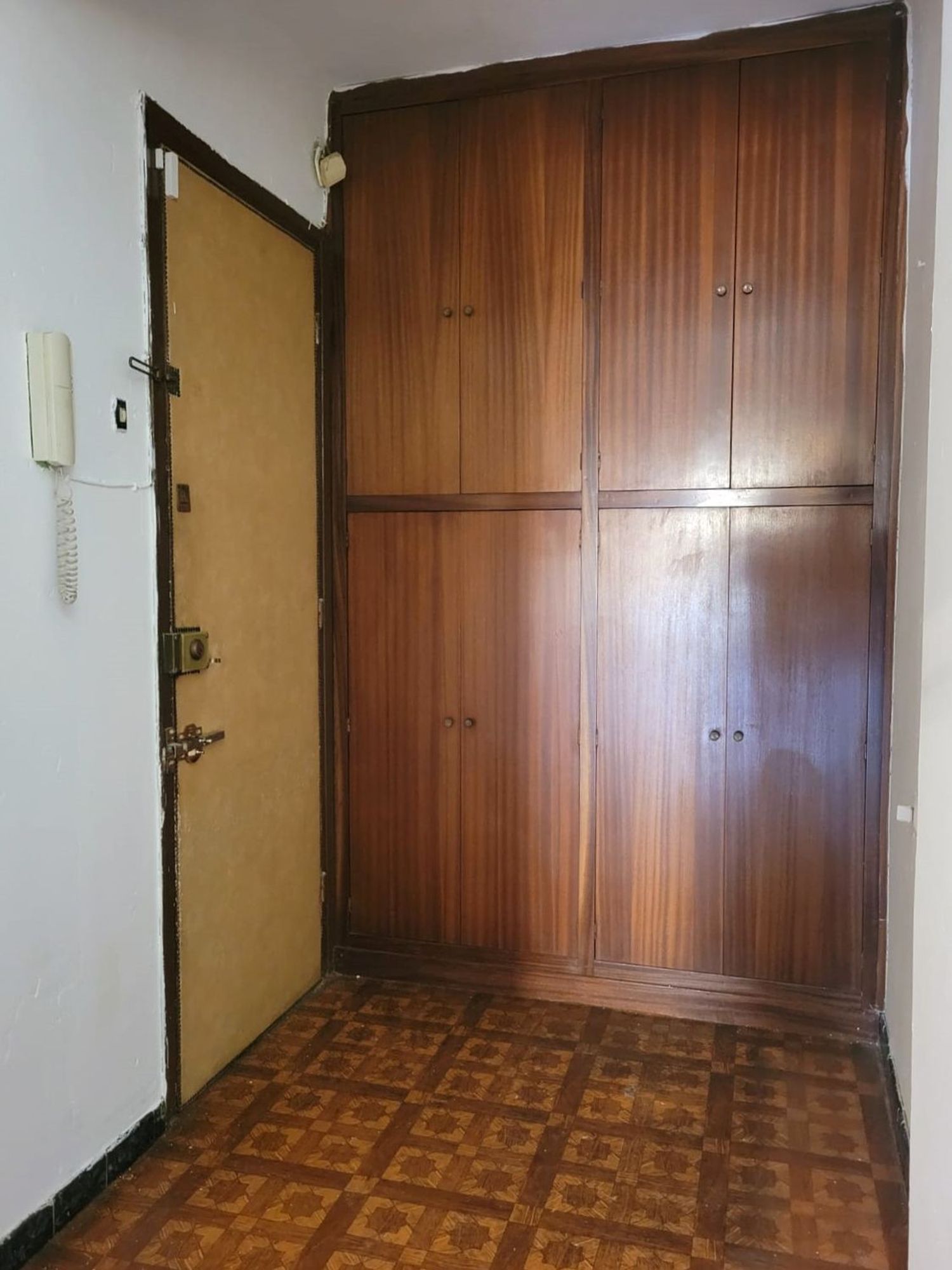 pisos en barcelona · gracia 276000€