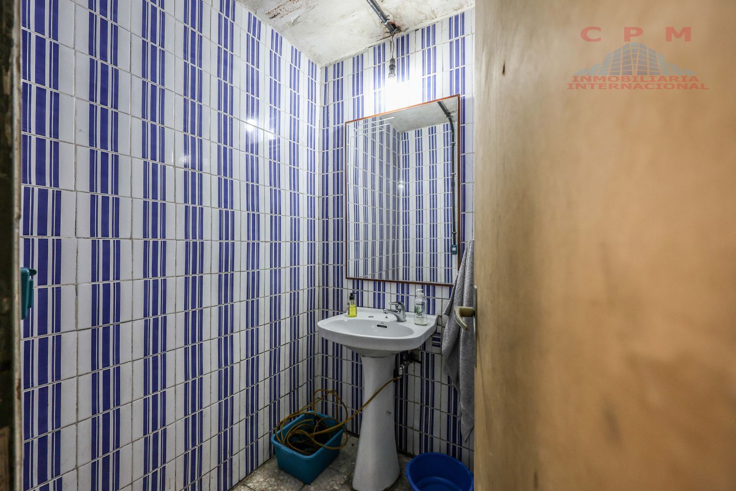 local-y-naves en madrid · hortaleza 700000€