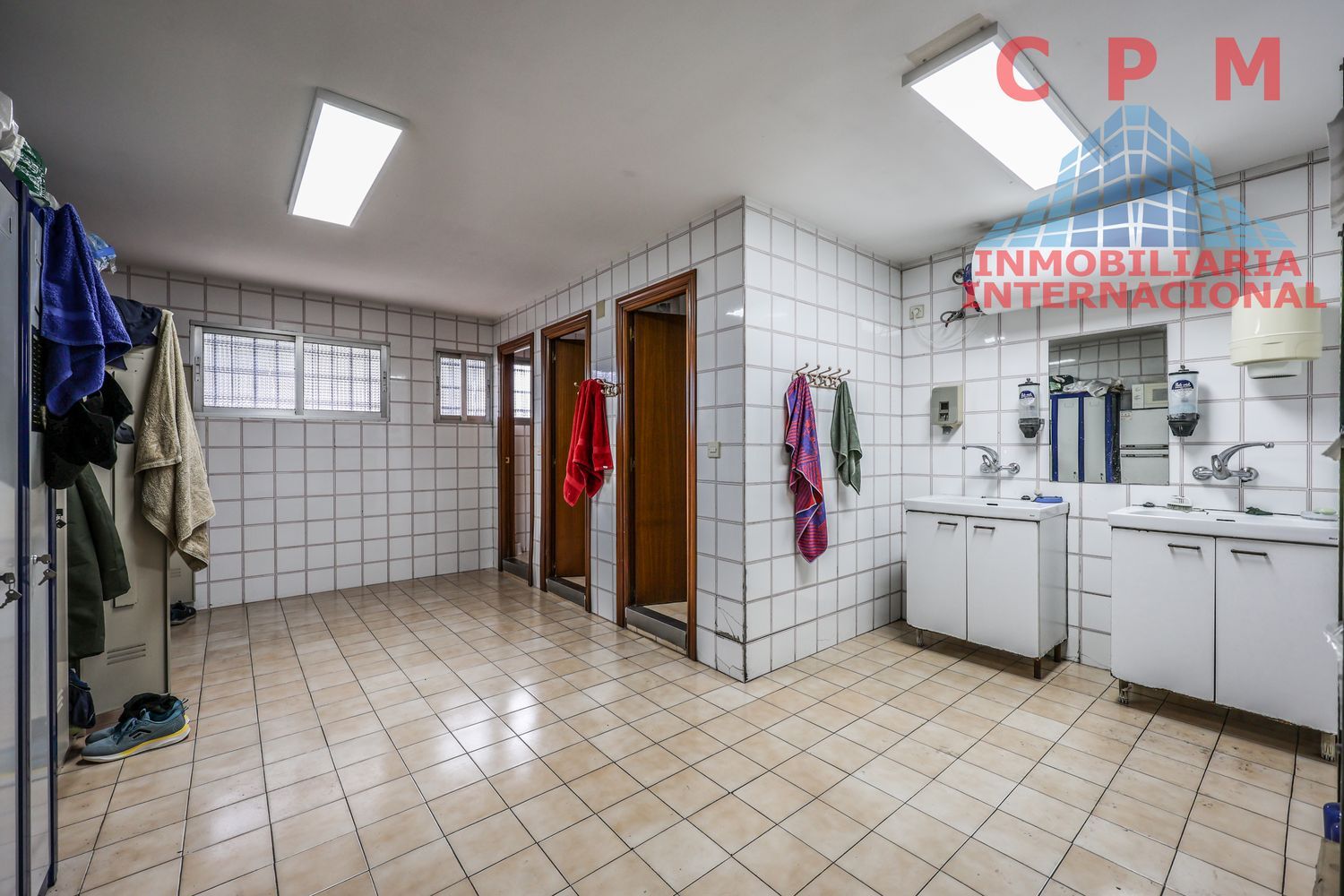 local-y-naves en ajalvir ·  1400000€