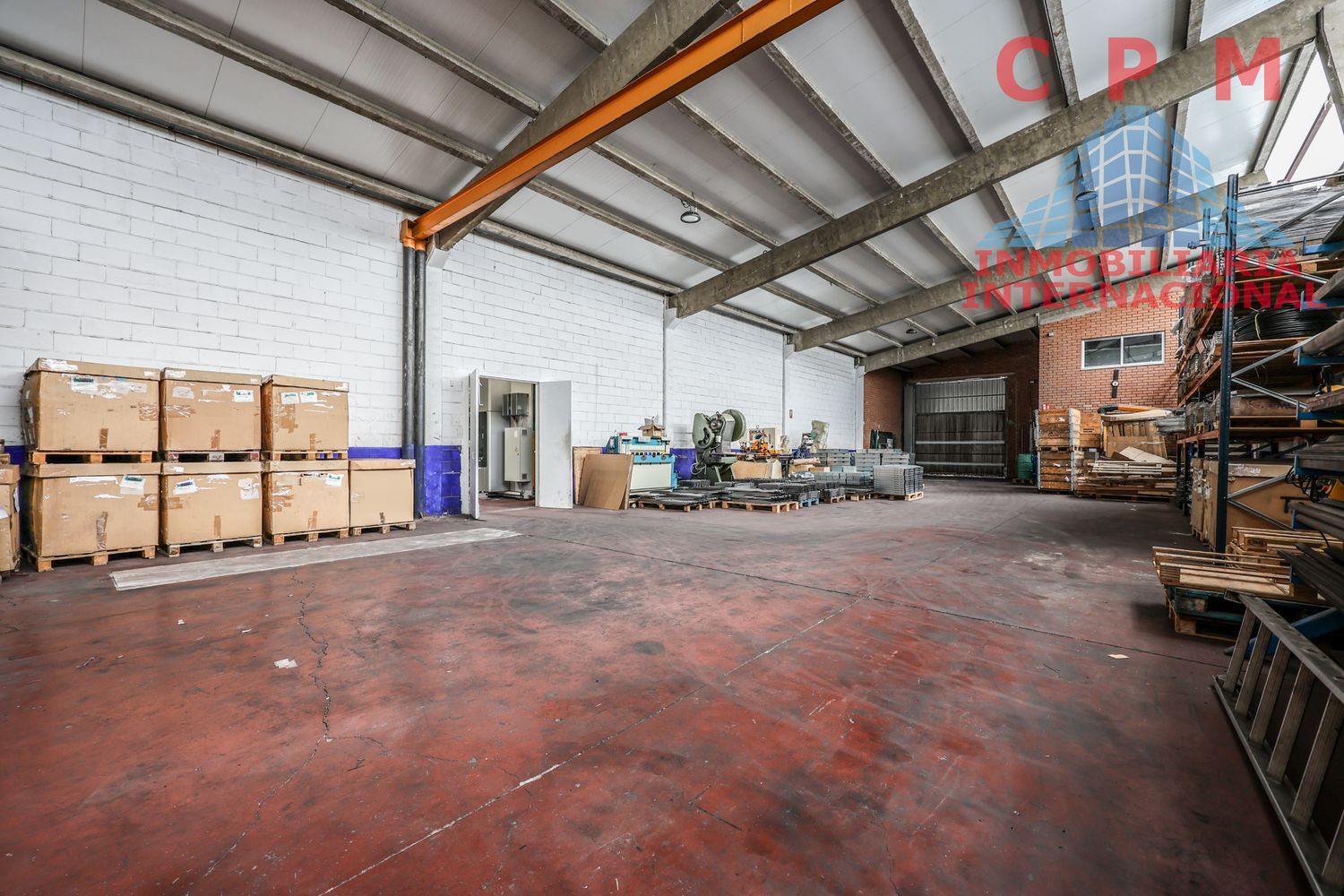 local-y-naves en ajalvir ·  1400000€