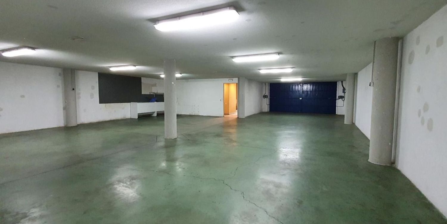 local-y-naves en mostoles · norte---universidad 499999€
