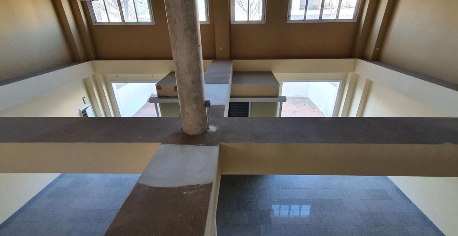 local-y-naves en mostoles · norte---universidad 499999€