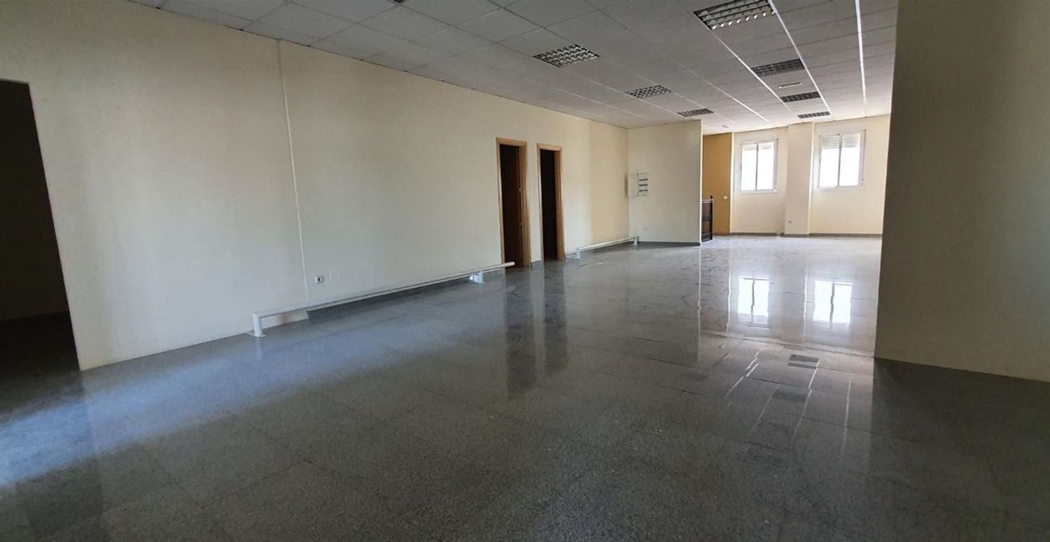 local-y-naves en mostoles · norte---universidad 499999€