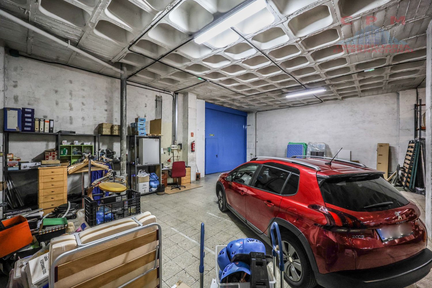 local-y-naves en madrid · hortaleza 700000€