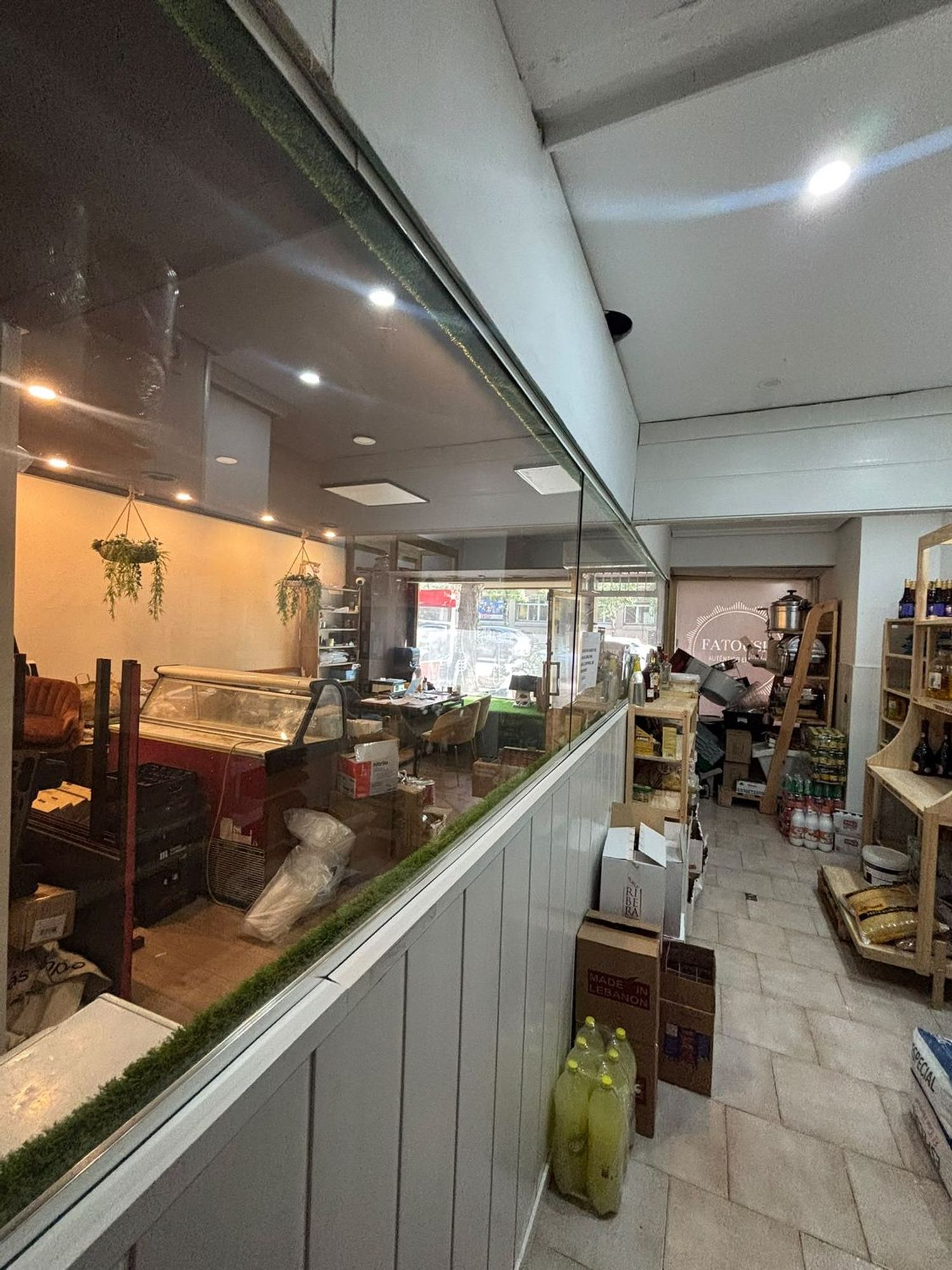 local-y-naves en madrid · chamberi 1780€