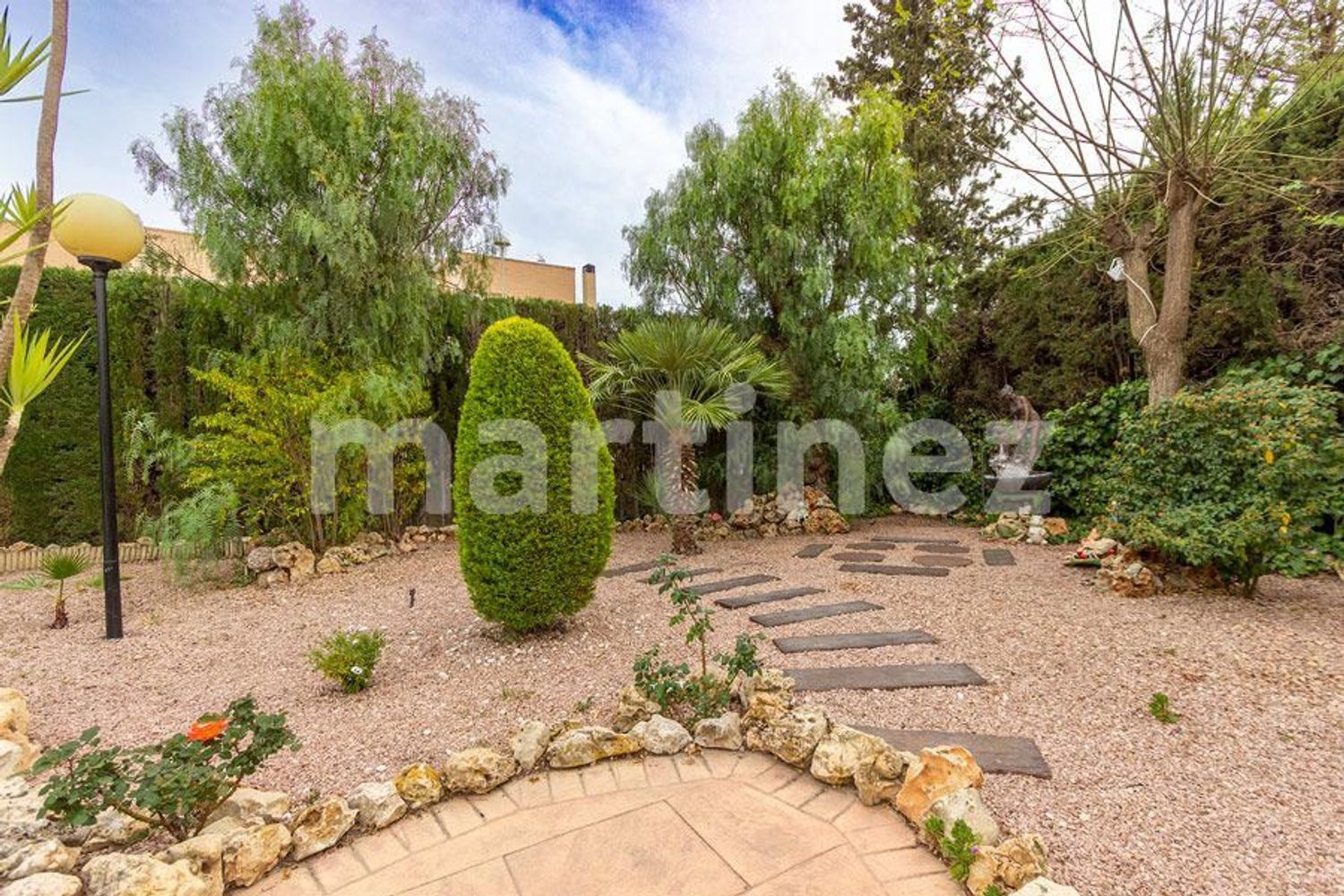 casa-o-chalet-independiente en petrer ·  750000€