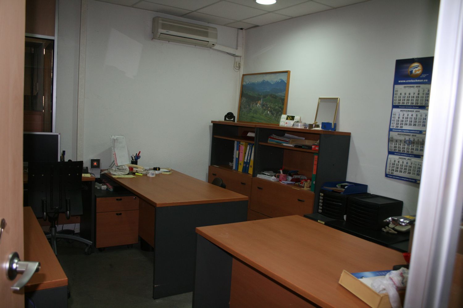 local-y-naves en madrid · villa-de-vallecas 235000€