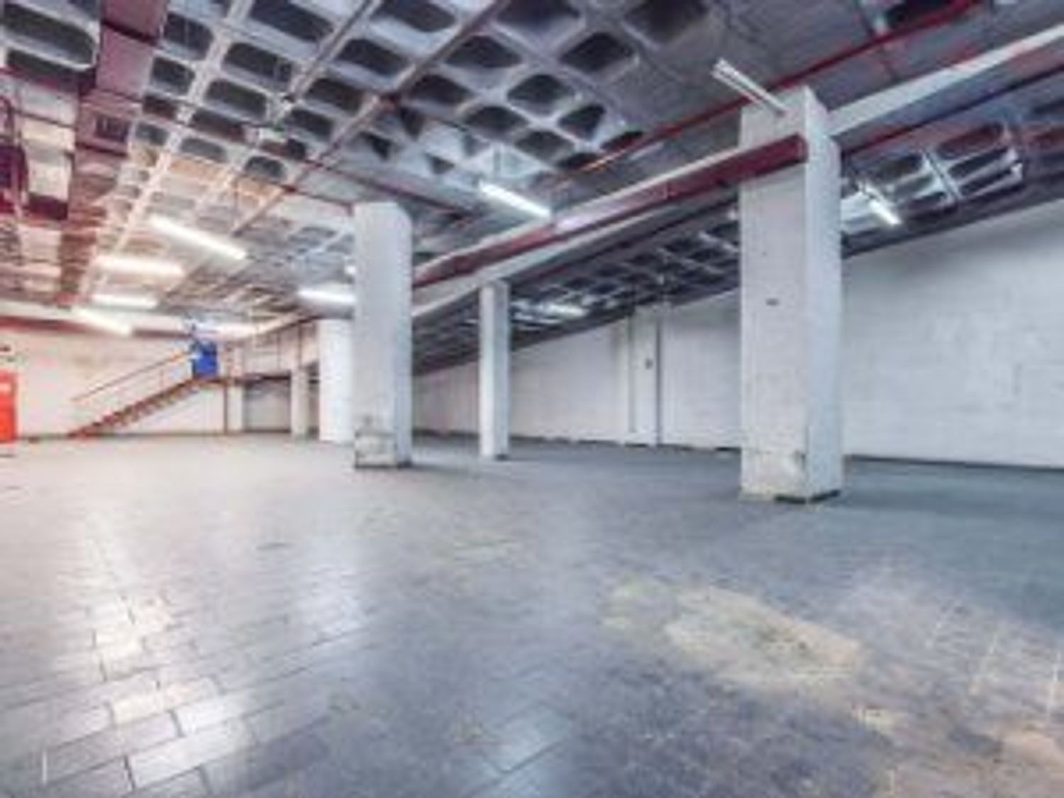 local-y-naves en madrid · hortaleza 1050000€