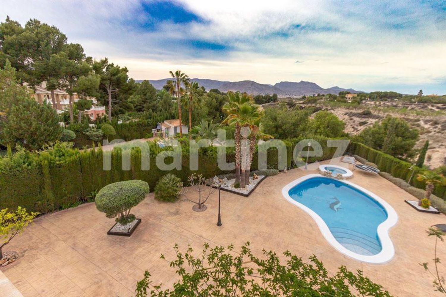 casa-o-chalet-independiente en petrer ·  750000€