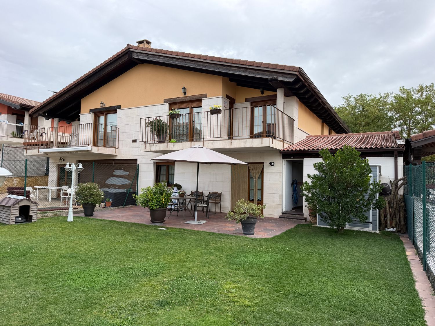 casa en villagonzalo-pedernales ·  419000€