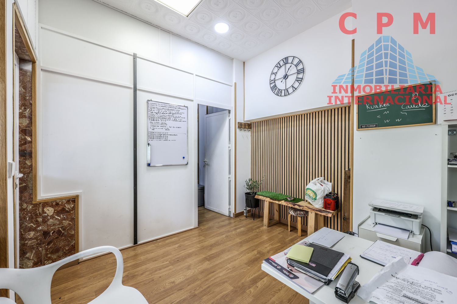 local-y-naves en madrid · latina 130000€