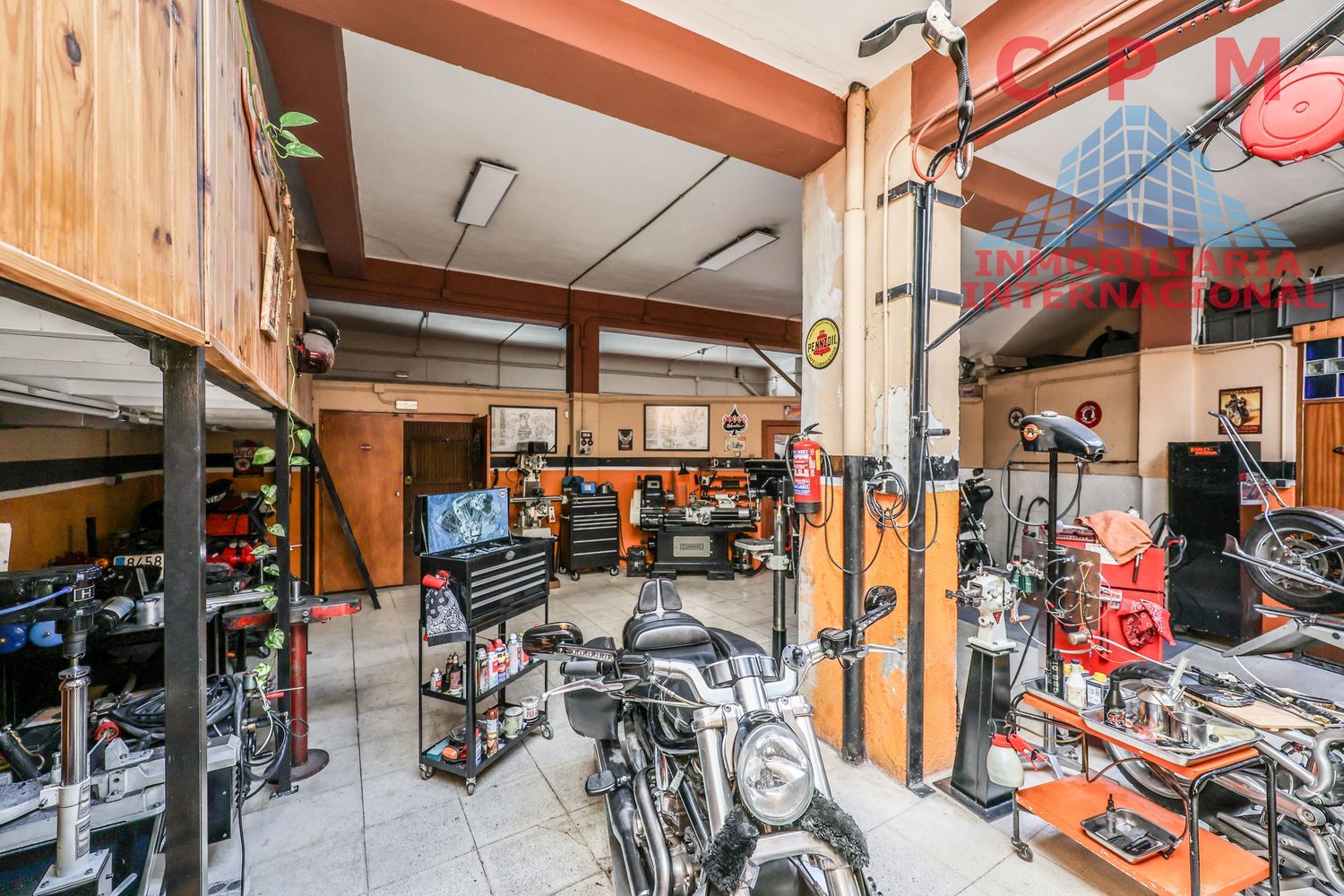local-y-naves en madrid · tetuan 449000€