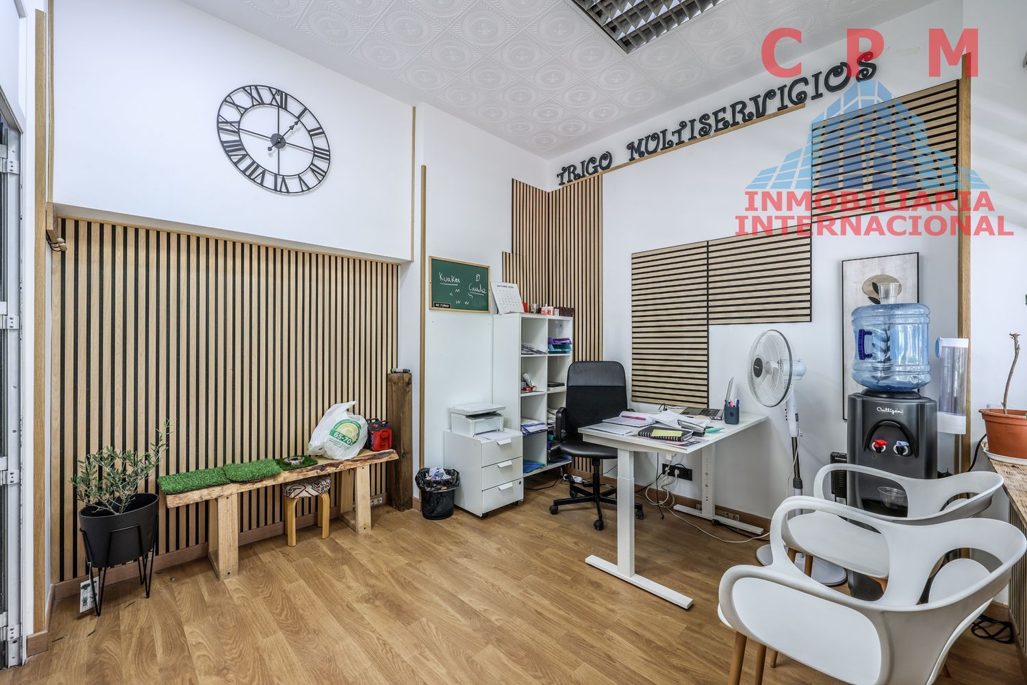 local-y-naves en madrid · latina 130000€