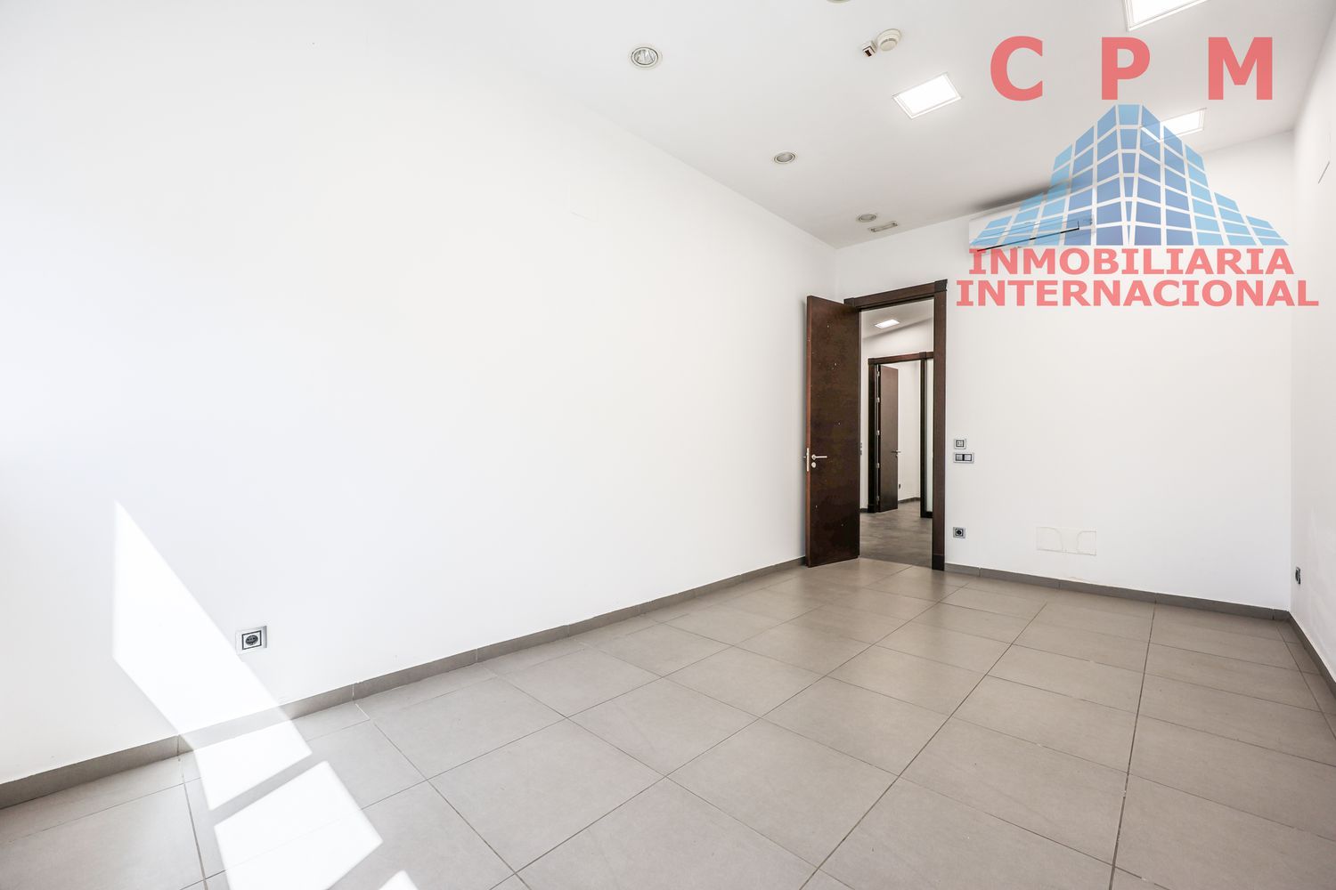 local-y-naves en leganes · leganes-norte 4500€