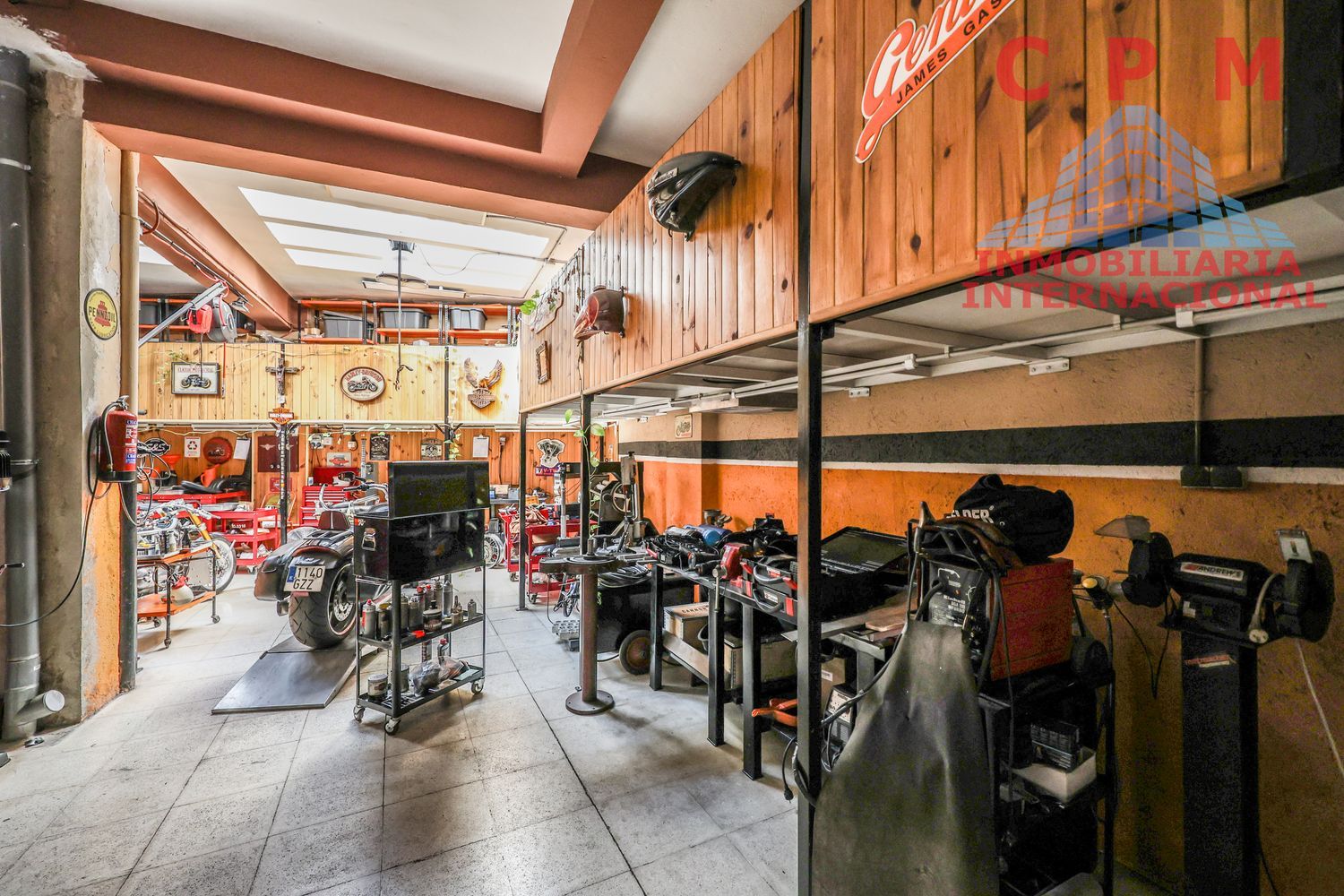 local-y-naves en madrid · tetuan 449000€