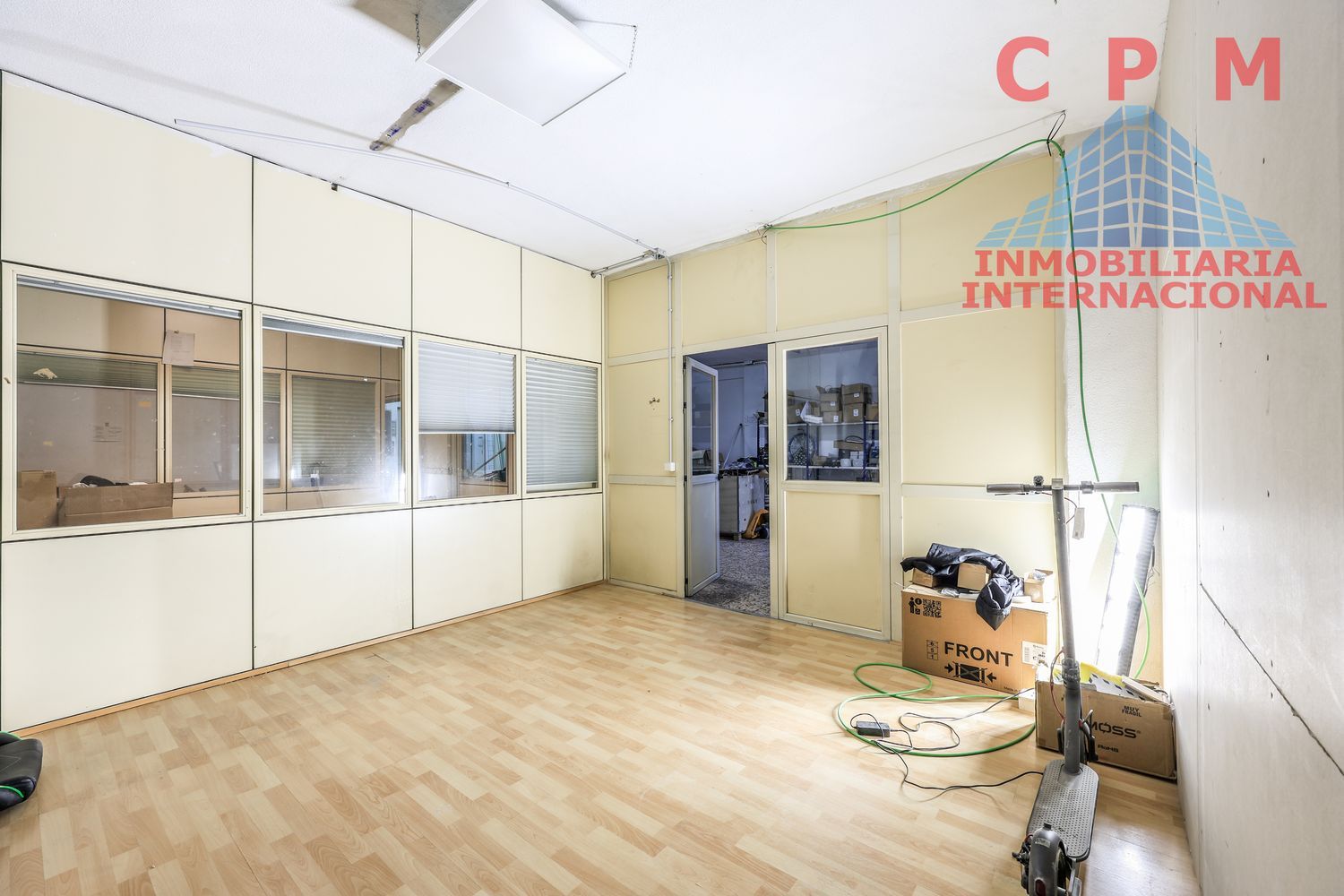 local-y-naves en madrid · villaverde 275000€