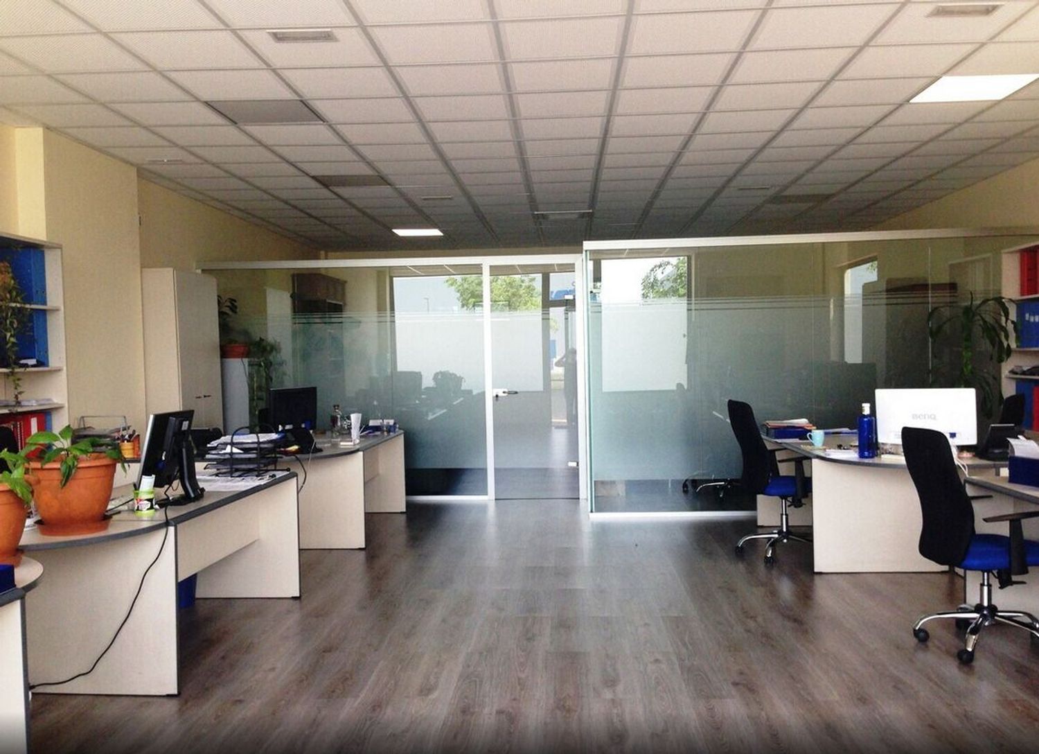 local-y-naves en getafe · los-olivos---los-angeles 240000€