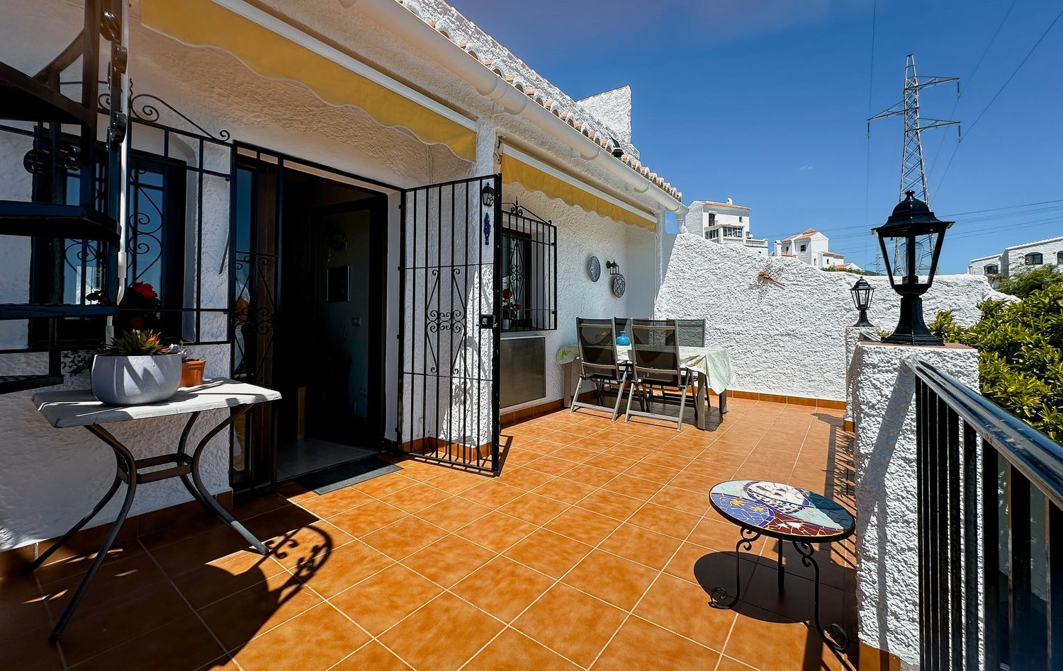 casa-adosada en nerja · capistrano 525000€