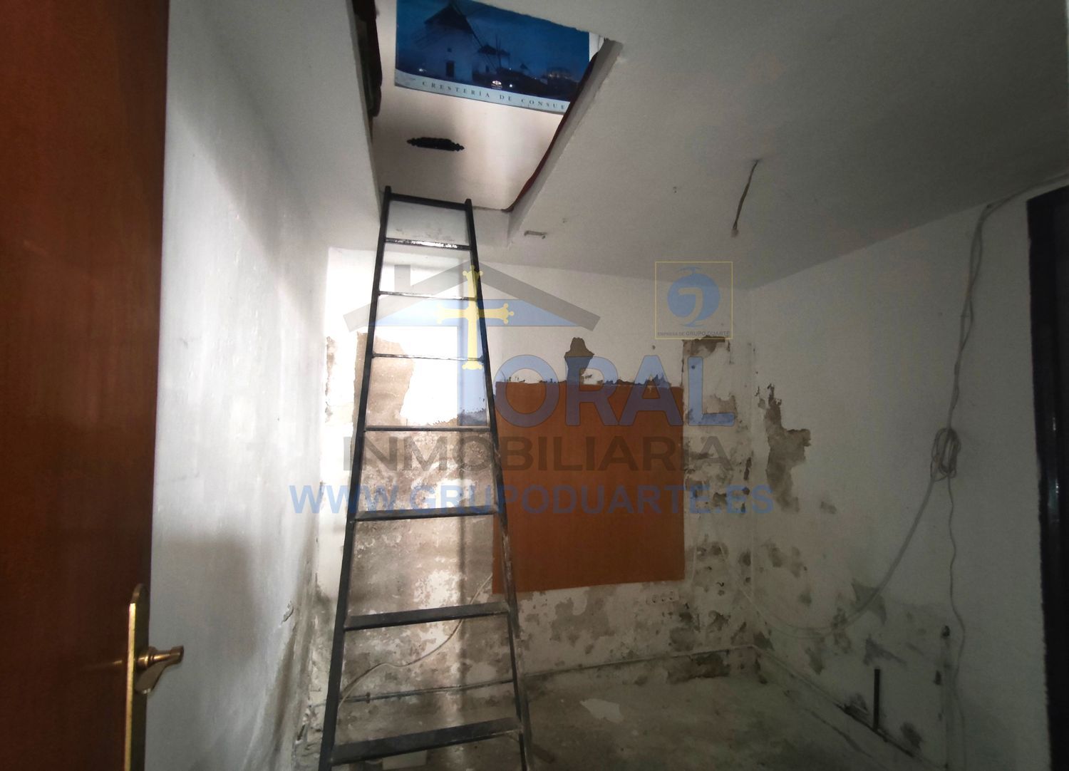 locales-comerciales en toledo · el-pilar---la-estacion 25000€