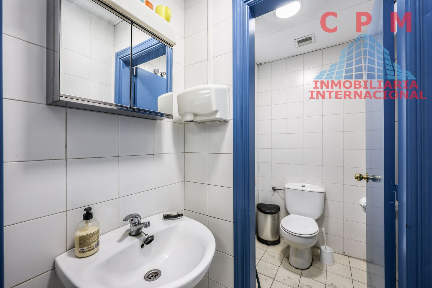 local-y-naves en madrid · villaverde 550000€