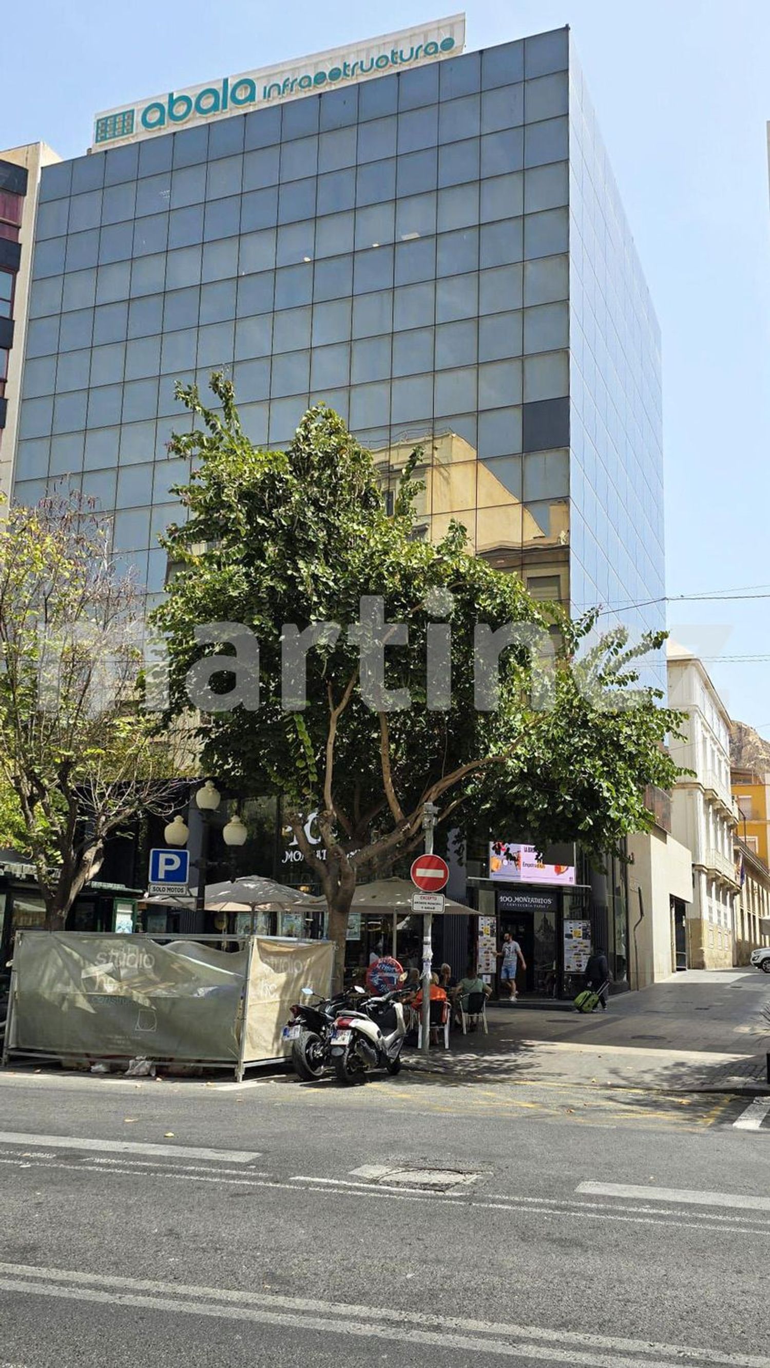 garaje en alicante--alacant · centro 55000€