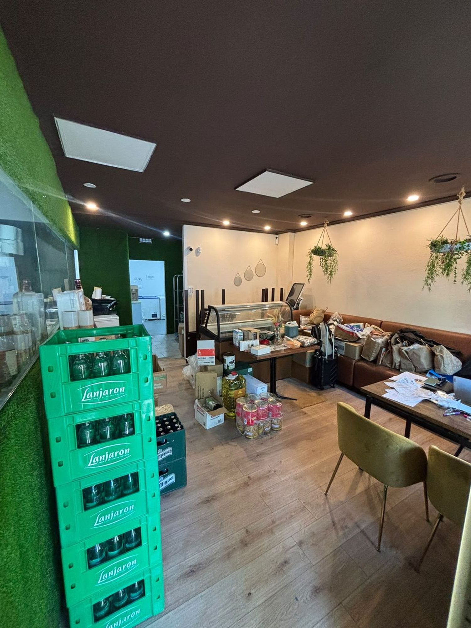 local-y-naves en madrid · chamberi 1780€