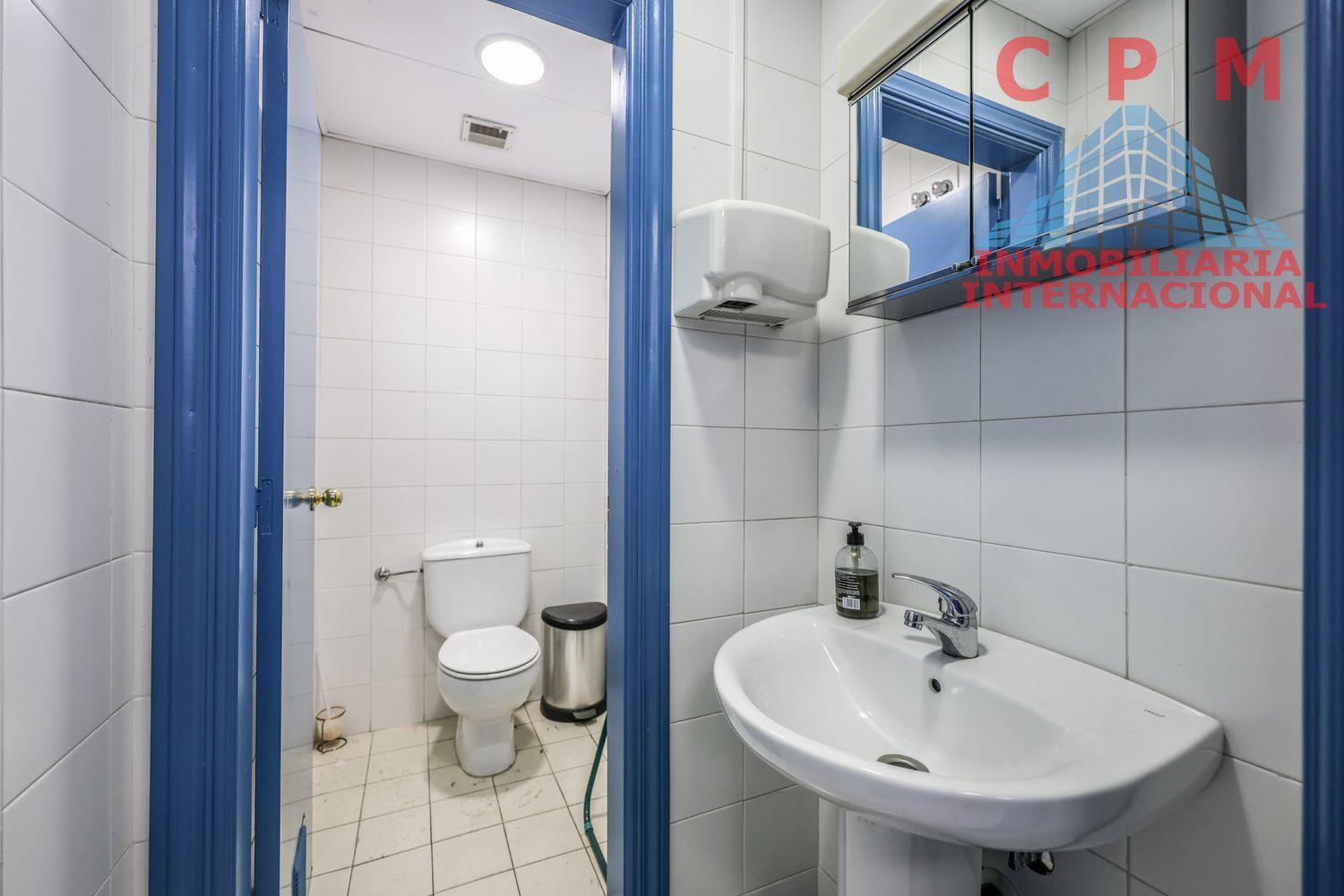 local-y-naves en madrid · villaverde 550000€