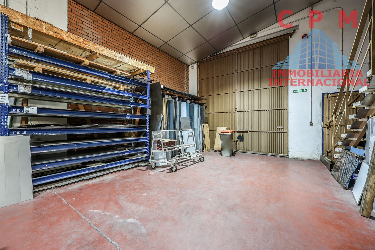 local-y-naves en ajalvir ·  1400000€