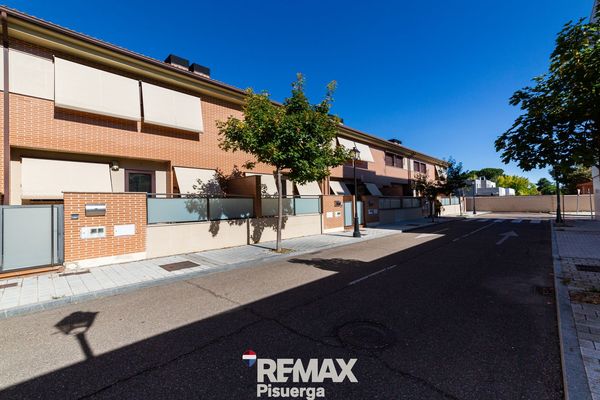 Casa/Chalet adosado En Venta