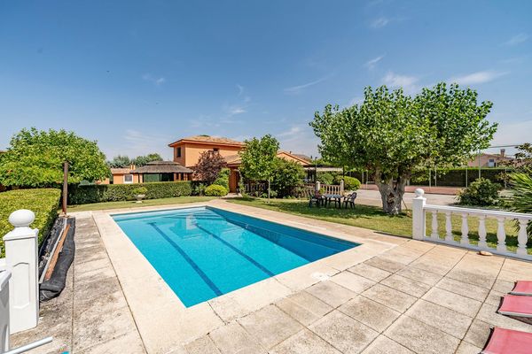 Casa/Chalet independiente En Venta