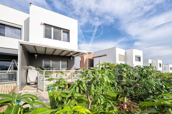Casa/Chalet adosado En Venta