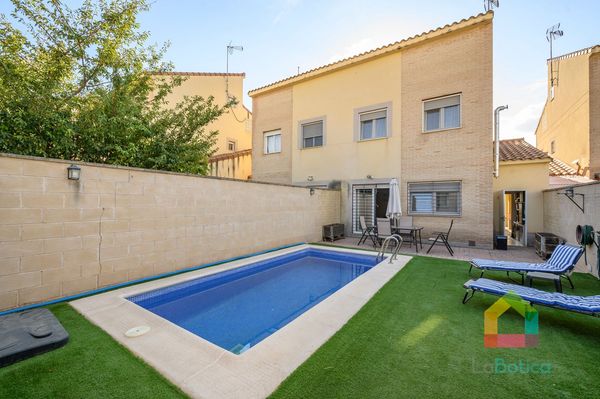Casa/Chalet pareado En Venta