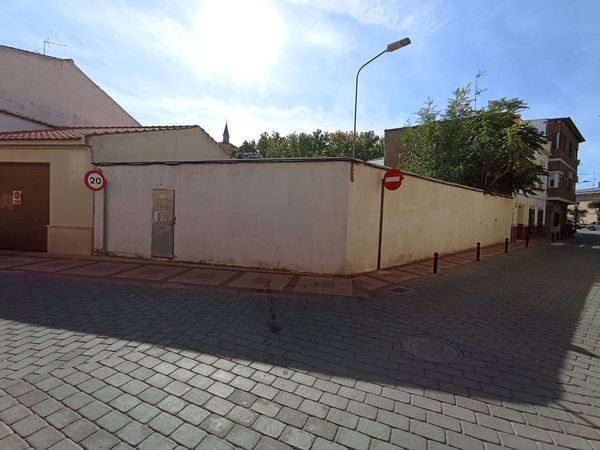 Terreno / Urbano (solar) En Venta