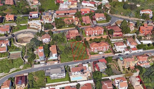 Terreno / Urbano (solar) En Venta