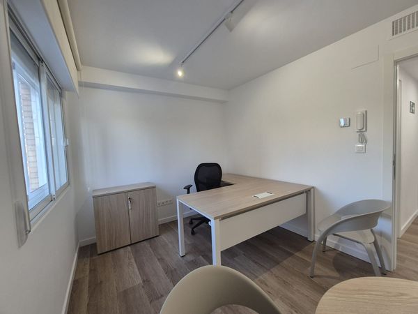 Oficina En Alquiler
