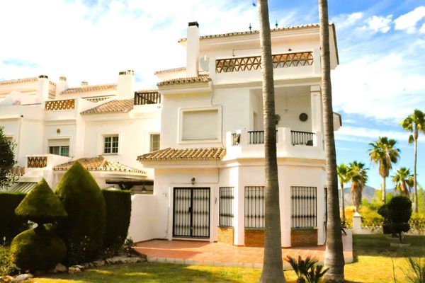 Casa/Chalet adosado En Venta