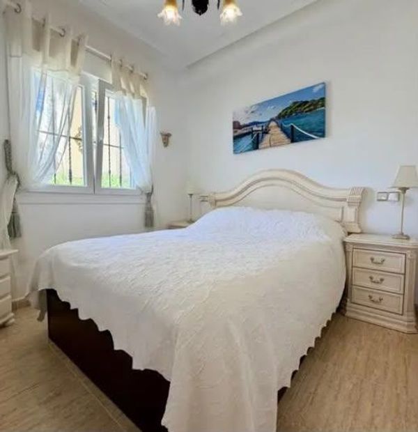 House/Terraced house in Sale
