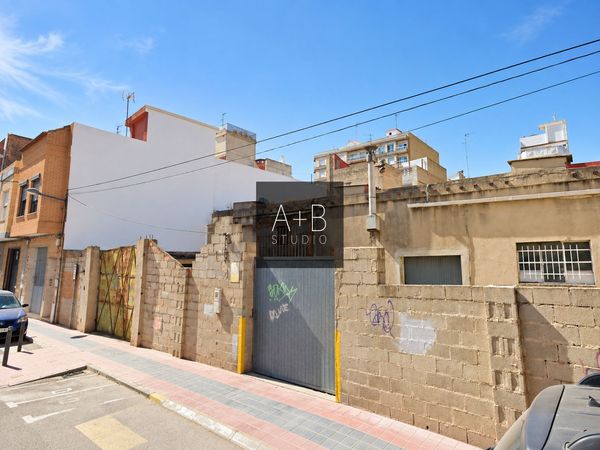 Terreno / Urbano (solar) En Venta