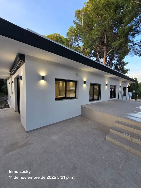 Casa/Chalet independiente En Alquiler