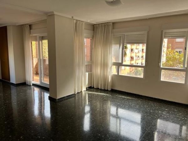 Piso En Alquiler