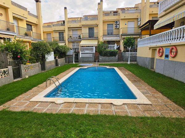 Casa/Chalet adosado En Venta