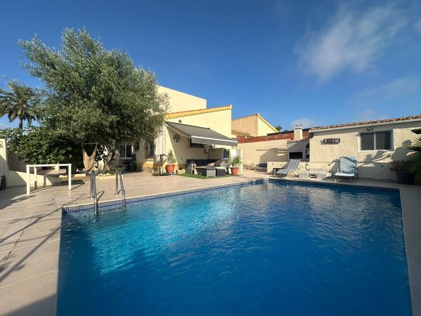 House/Semidetached house in Rent