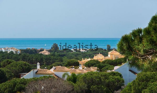 4-bedroom freehold villa in Marbella — photo 3 of 5