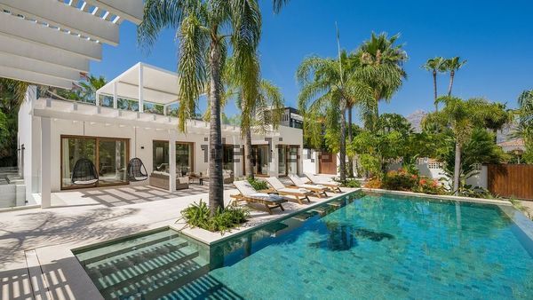 4-bedroom freehold villa in Marbella — photo 4 of 5