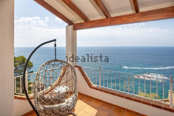 5-bedroom freehold villa in Lloret de Mar — photo 2 of 5
