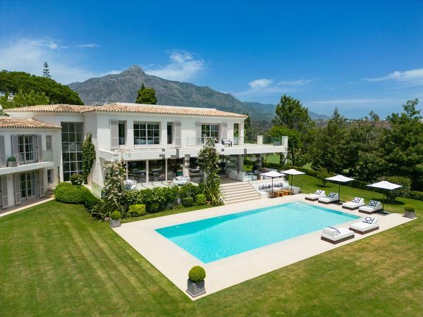 Detached house in Urbanizacion Nva Andalucia Aloha, 9, Aloha, Marbella — image 4