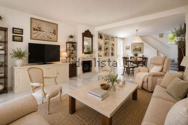 3-bedroom freehold villa in Estepona — photo 4 of 5
